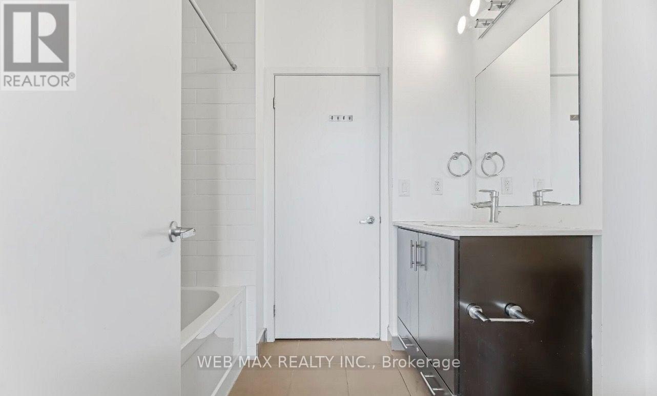 3212 - 360 Square One Drive, Mississauga, Ontario  L5B 0G7 - Photo 10 - W13713216