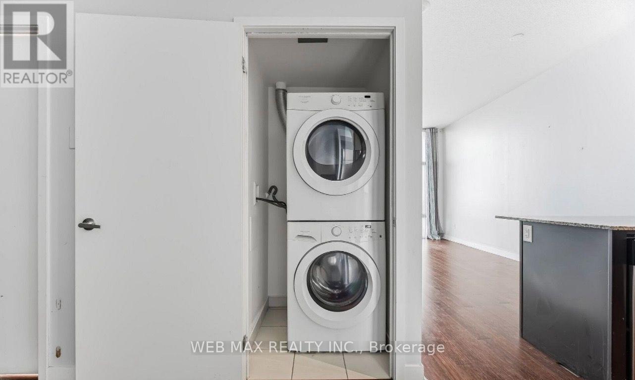 3212 - 360 Square One Drive, Mississauga, Ontario  L5B 0G7 - Photo 14 - W13713216