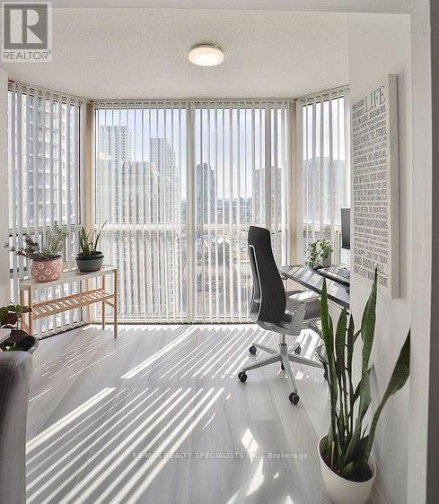 2011 - 265 Enfield Place, Mississauga, Ontario  L5B 3Y7 - Photo 15 - W13713230