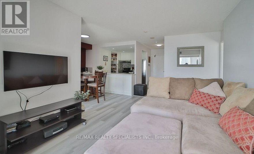 2011 - 265 Enfield Place, Mississauga, Ontario  L5B 3Y7 - Photo 18 - W13713230