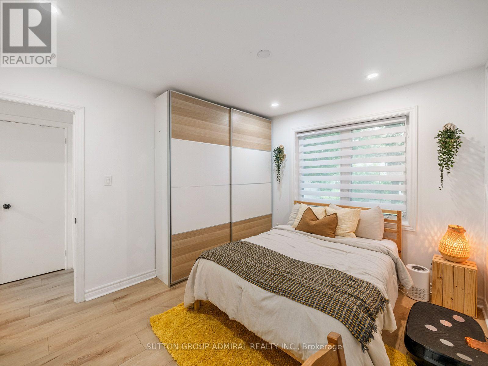 65 Woodbury Road, Toronto, Ontario  M8W 1X8 - Photo 18 - W13713244