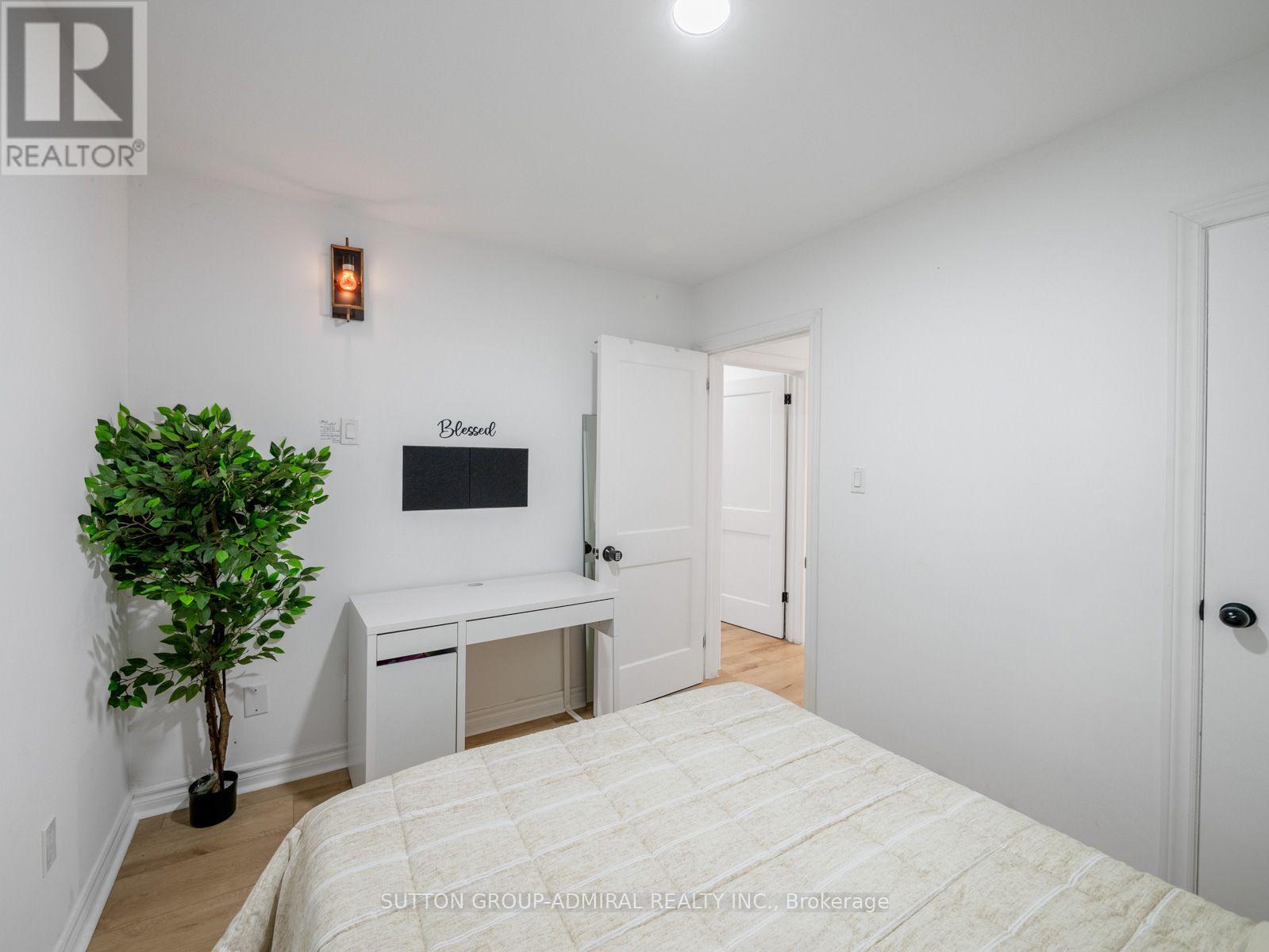 65 Woodbury Road, Toronto, Ontario  M8W 1X8 - Photo 21 - W13713244