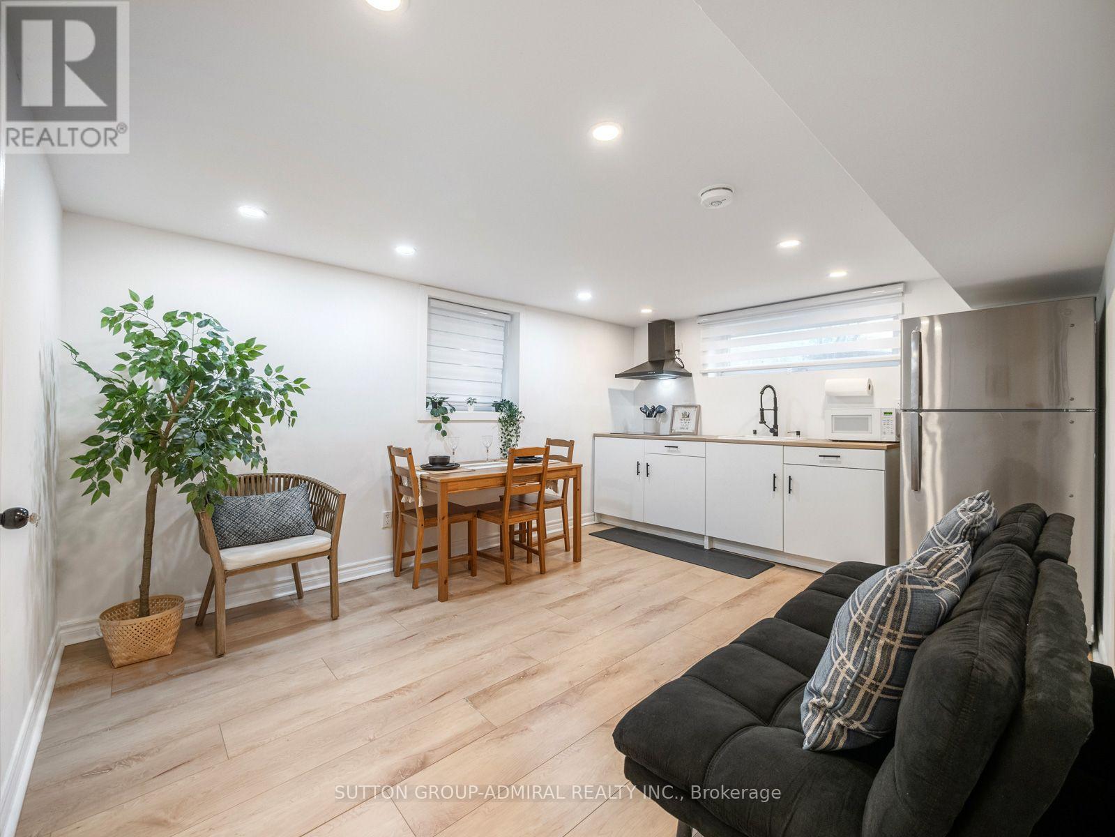 65 Woodbury Road, Toronto, Ontario  M8W 1X8 - Photo 27 - W13713244
