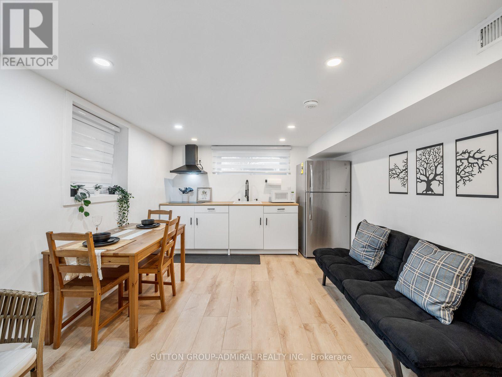65 Woodbury Road, Toronto, Ontario  M8W 1X8 - Photo 28 - W13713244