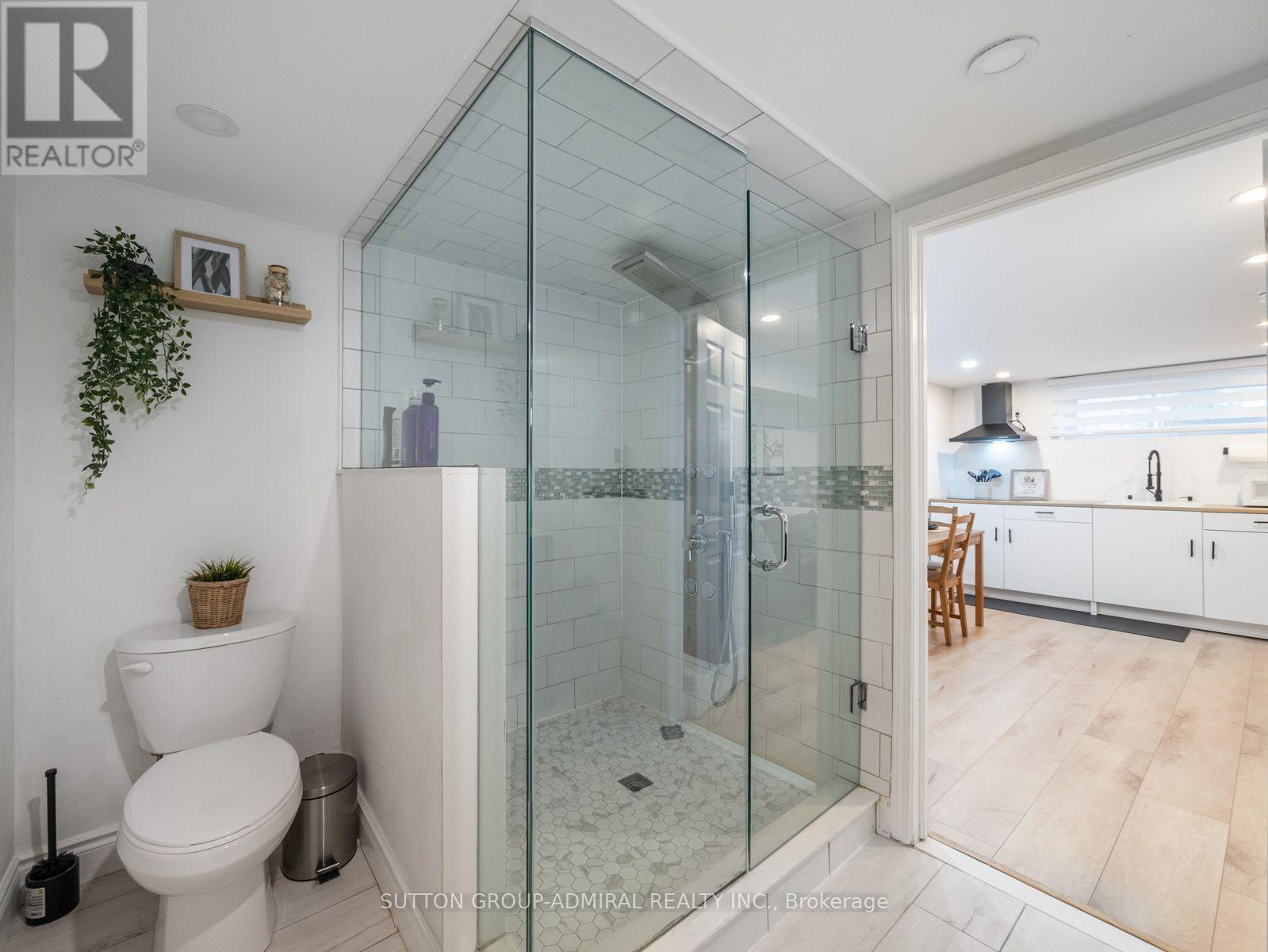 65 Woodbury Road, Toronto, Ontario  M8W 1X8 - Photo 33 - W13713244