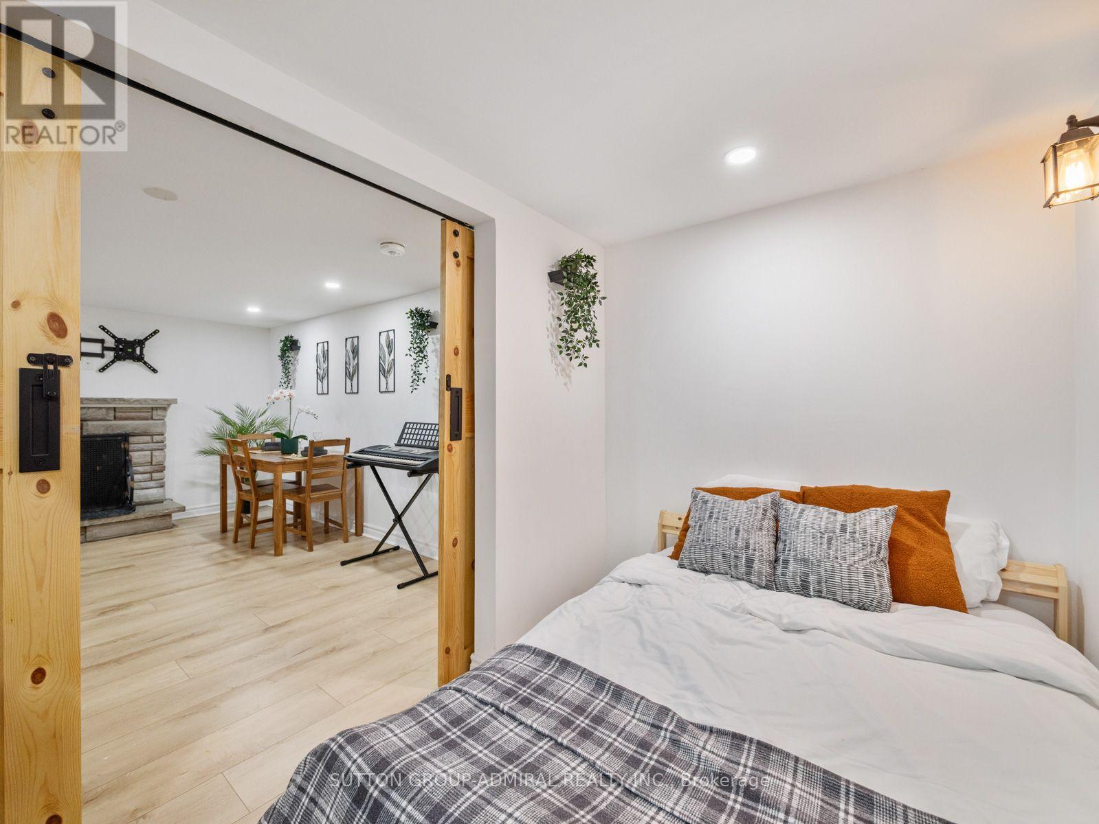 65 Woodbury Road, Toronto, Ontario  M8W 1X8 - Photo 38 - W13713244