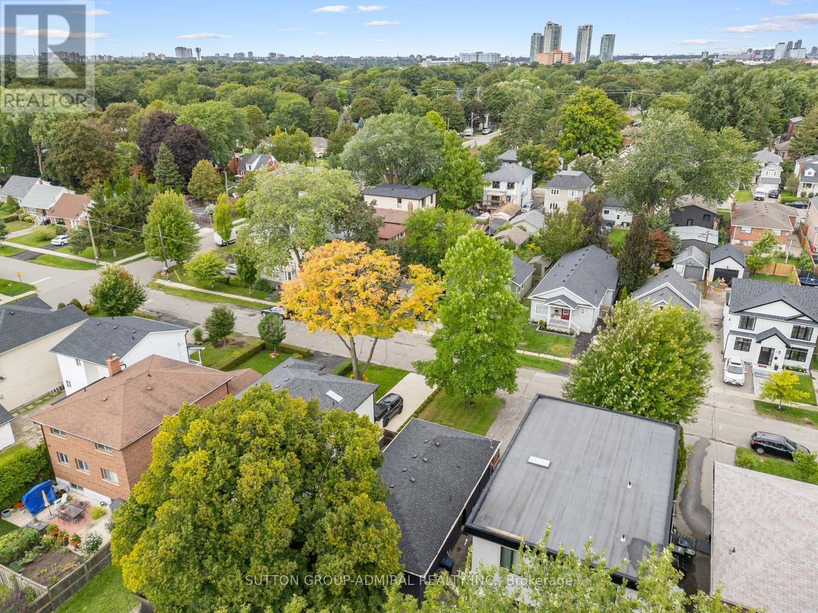 65 Woodbury Road, Toronto, Ontario  M8W 1X8 - Photo 45 - W13713244
