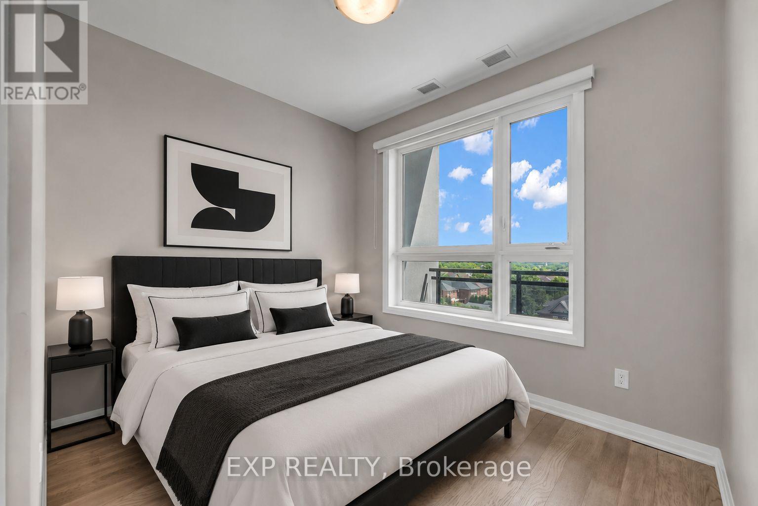 416 - 95 Dundas Street W, Oakville, Ontario  L6M 5N4 - Photo 12 - W13713246