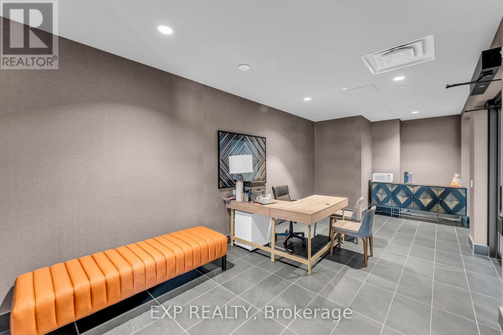 416 - 95 Dundas Street W, Oakville, Ontario  L6M 5N4 - Photo 31 - W13713246