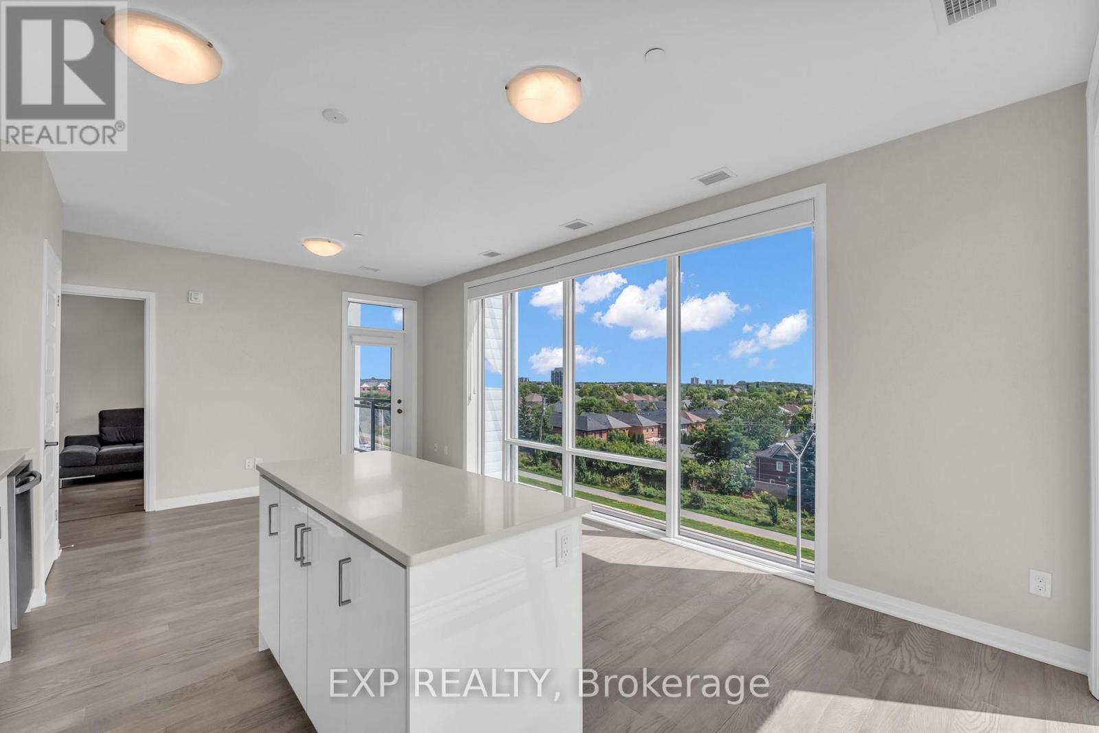 416 - 95 Dundas Street W, Oakville, Ontario  L6M 5N4 - Photo 6 - W13713246