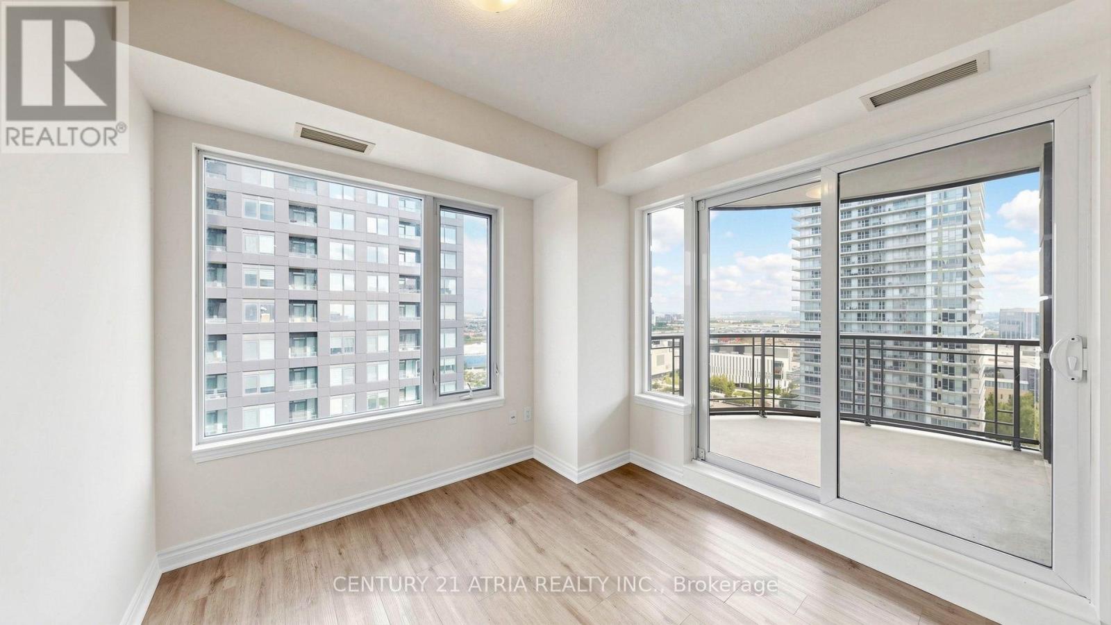 1802 - 385 Prince Of Wales Drive, Mississauga, Ontario  L5B 0C6 - Photo 11 - W13713248