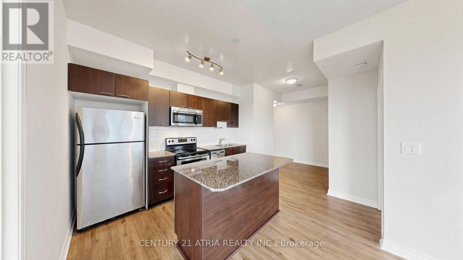 1802 - 385 Prince Of Wales Drive, Mississauga, Ontario  L5B 0C6 - Photo 14 - W13713248