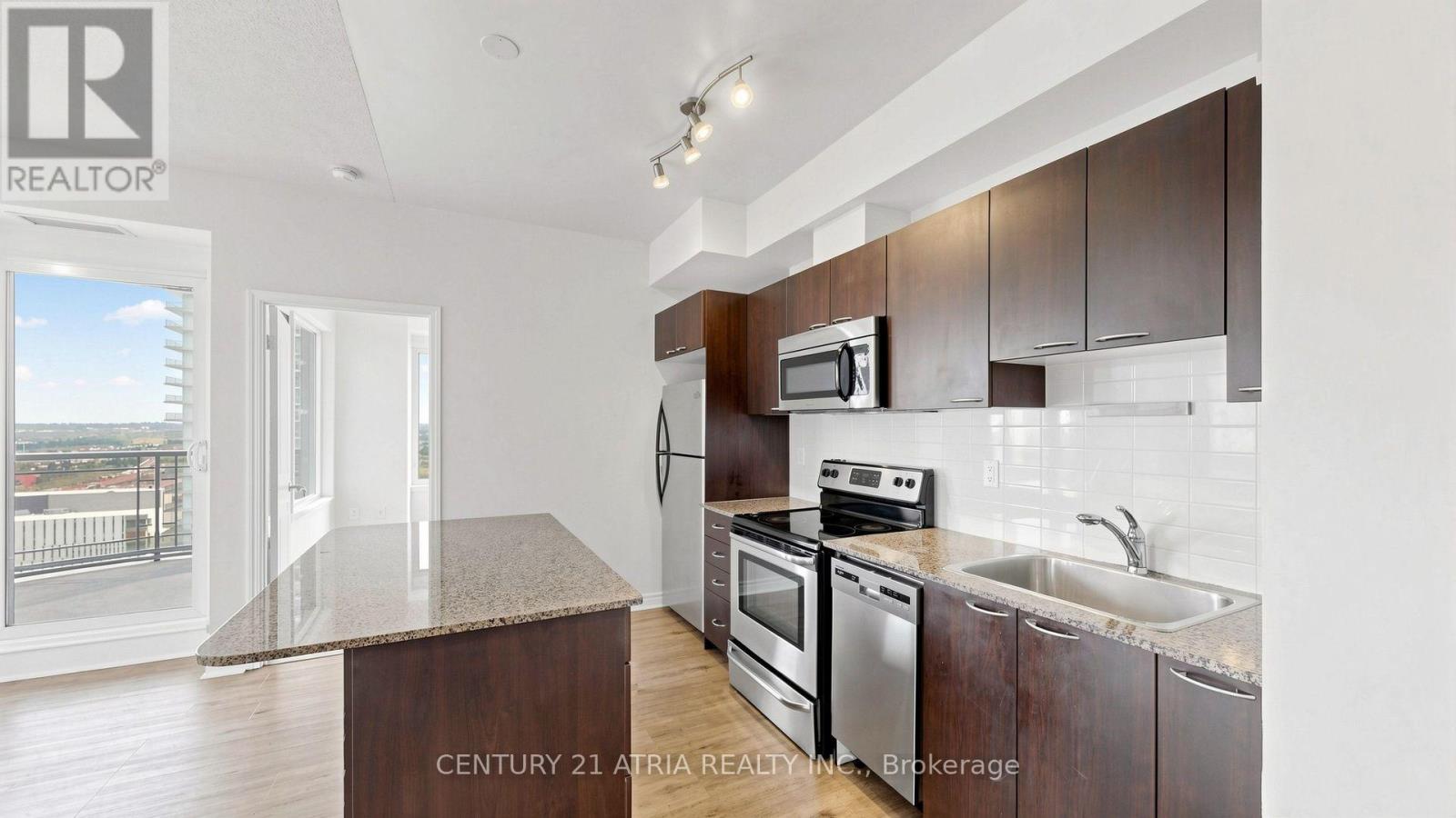 1802 - 385 Prince Of Wales Drive, Mississauga, Ontario  L5B 0C6 - Photo 21 - W13713248