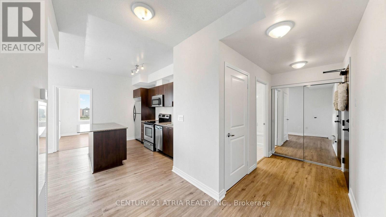 1802 - 385 Prince Of Wales Drive, Mississauga, Ontario  L5B 0C6 - Photo 30 - W13713248