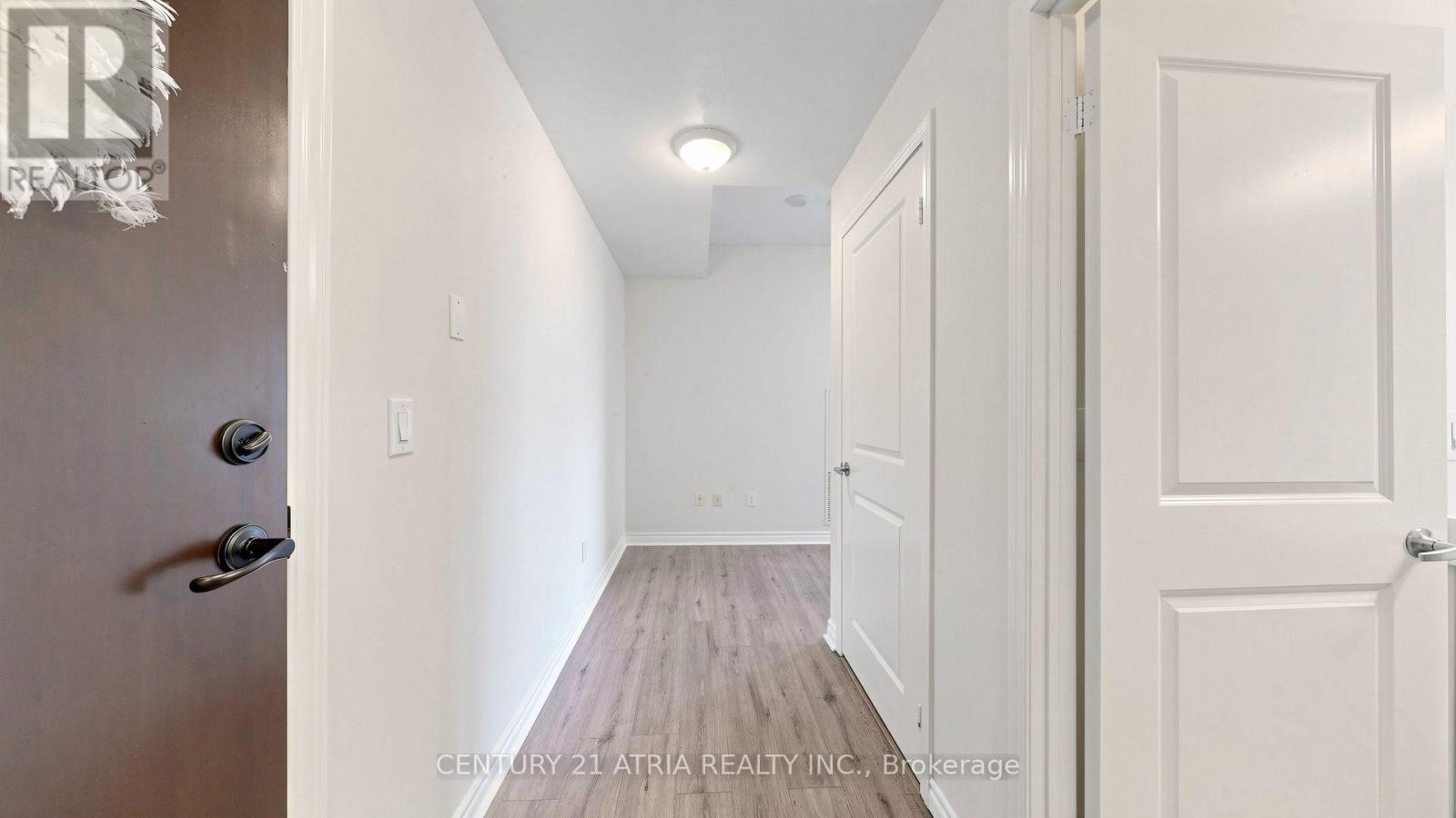 1802 - 385 Prince Of Wales Drive, Mississauga, Ontario  L5B 0C6 - Photo 31 - W13713248