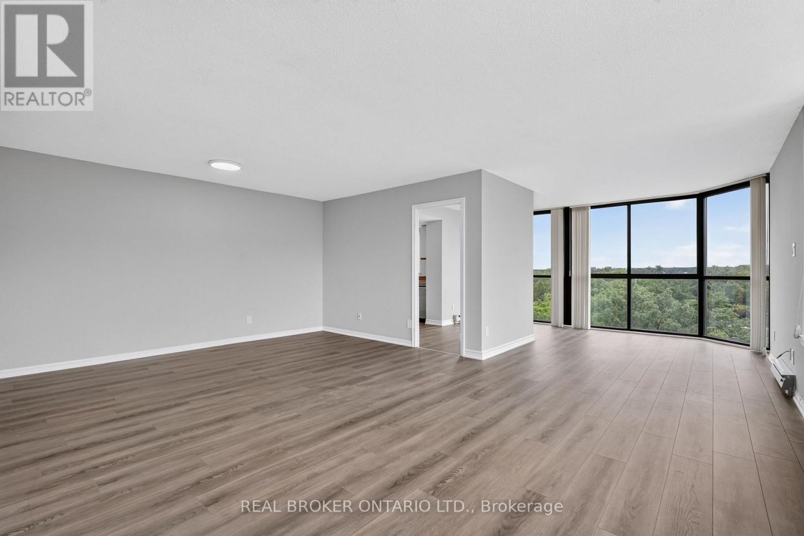 904 - 1240 Marlborough Court, Oakville, Ontario  L6H 3K7 - Photo 12 - W13713284