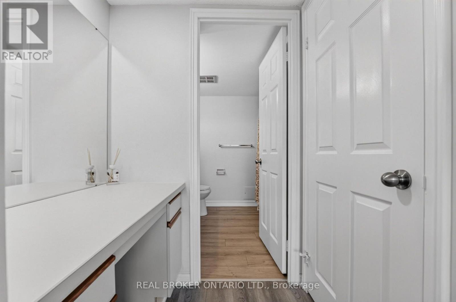 904 - 1240 Marlborough Court, Oakville, Ontario  L6H 3K7 - Photo 32 - W13713284