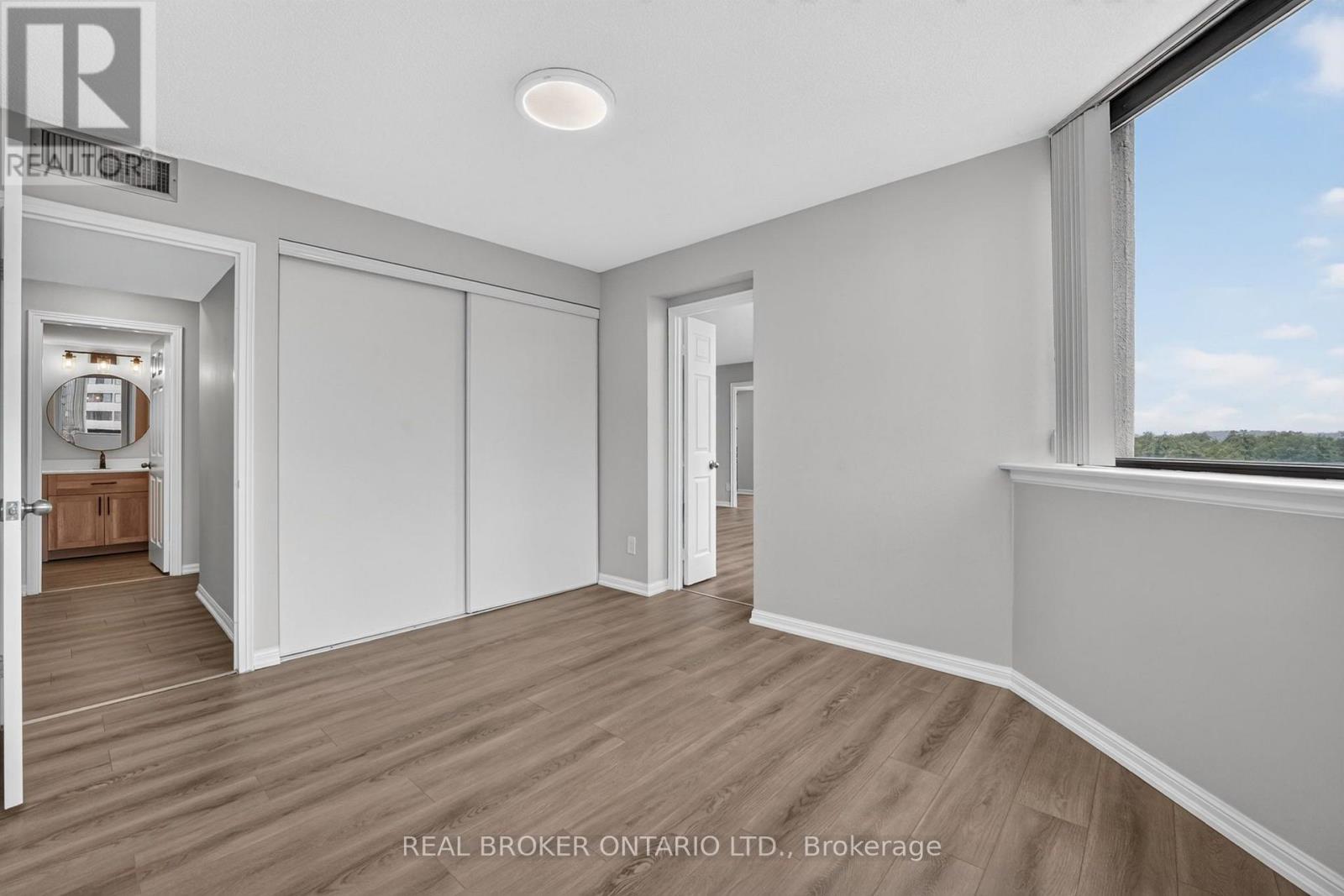 904 - 1240 Marlborough Court, Oakville, Ontario  L6H 3K7 - Photo 37 - W13713284