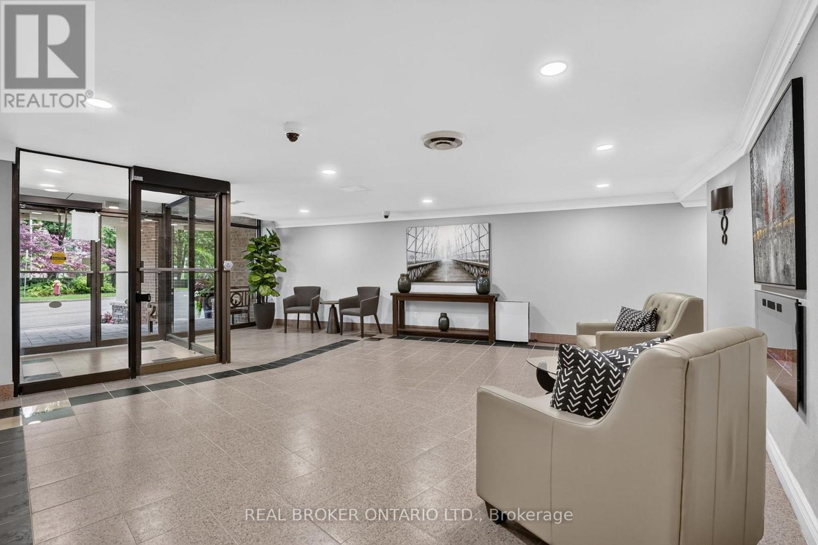 904 - 1240 Marlborough Court, Oakville, Ontario  L6H 3K7 - Photo 44 - W13713284