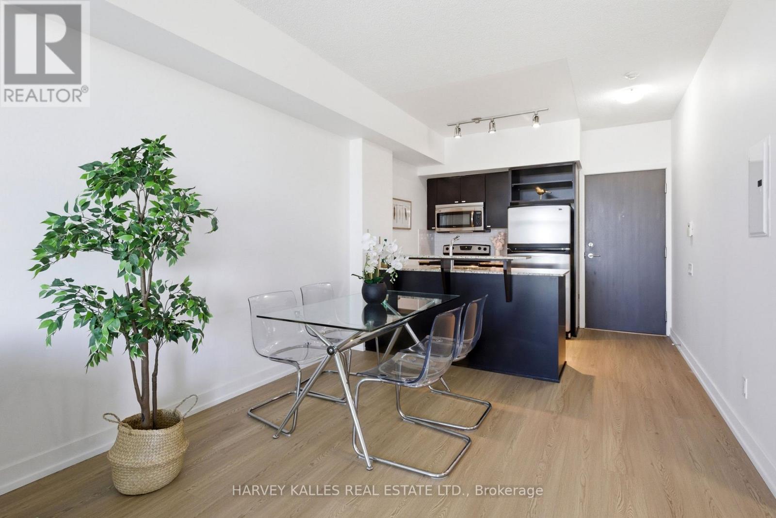 701 - 103 The Queensway, Toronto, Ontario  M6S 5B3 - Photo 6 - W13713322