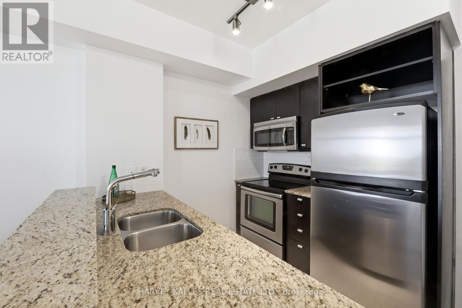 701 - 103 The Queensway, Toronto, Ontario  M6S 5B3 - Photo 9 - W13713322