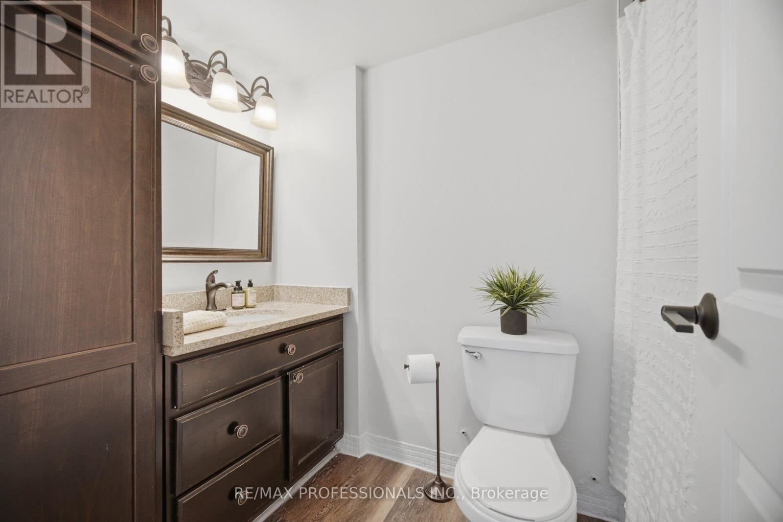 902 - 15 La Rose Avenue, Toronto, Ontario  M9P 1A7 - Photo 18 - W13713344