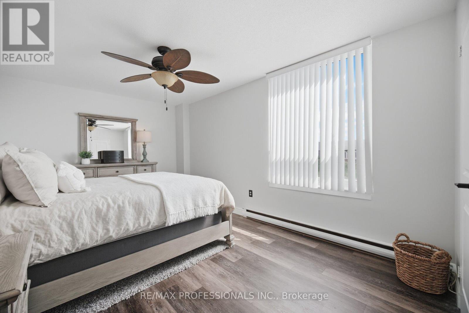 902 - 15 La Rose Avenue, Toronto, Ontario  M9P 1A7 - Photo 22 - W13713344