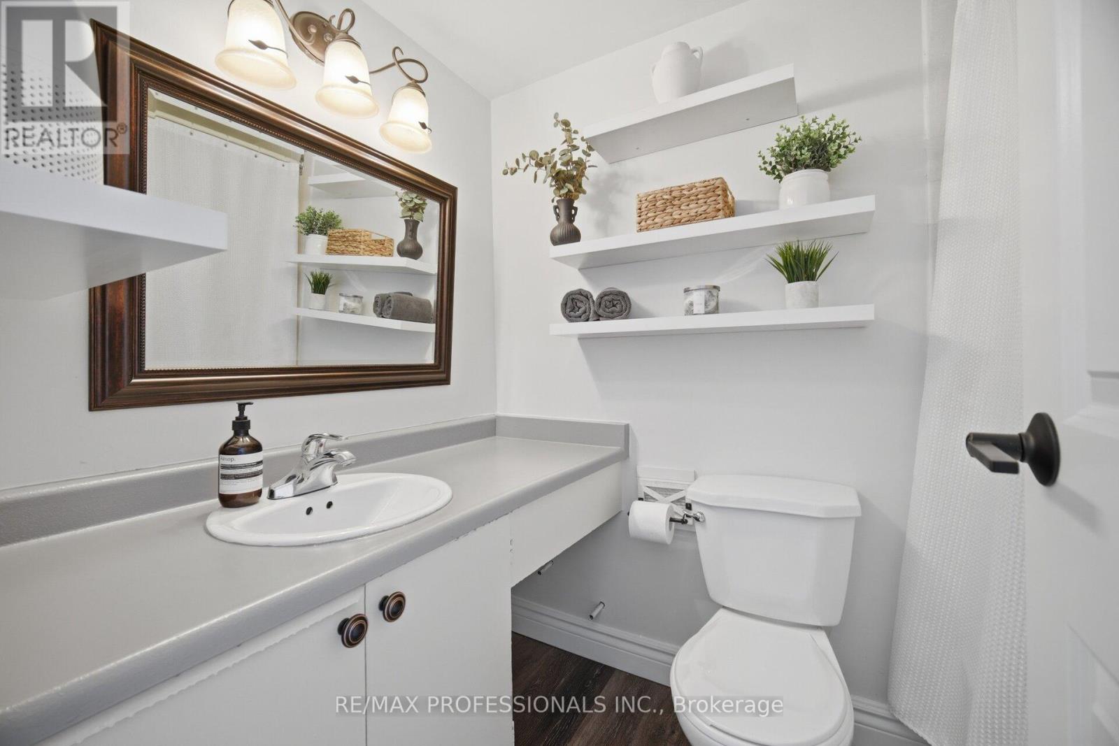 902 - 15 La Rose Avenue, Toronto, Ontario  M9P 1A7 - Photo 23 - W13713344