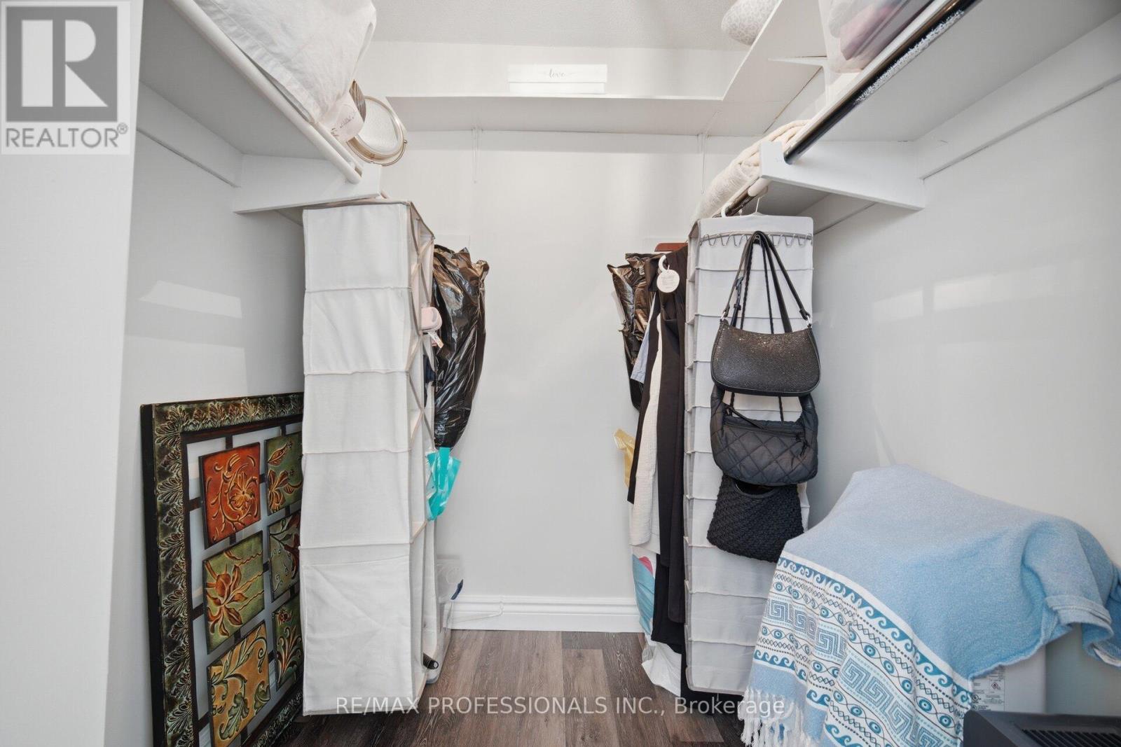 902 - 15 La Rose Avenue, Toronto, Ontario  M9P 1A7 - Photo 24 - W13713344