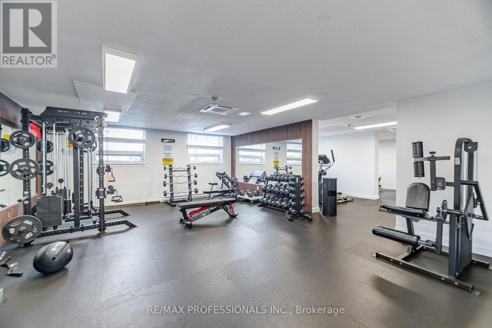 902 - 15 La Rose Avenue, Toronto, Ontario  M9P 1A7 - Photo 35 - W13713344