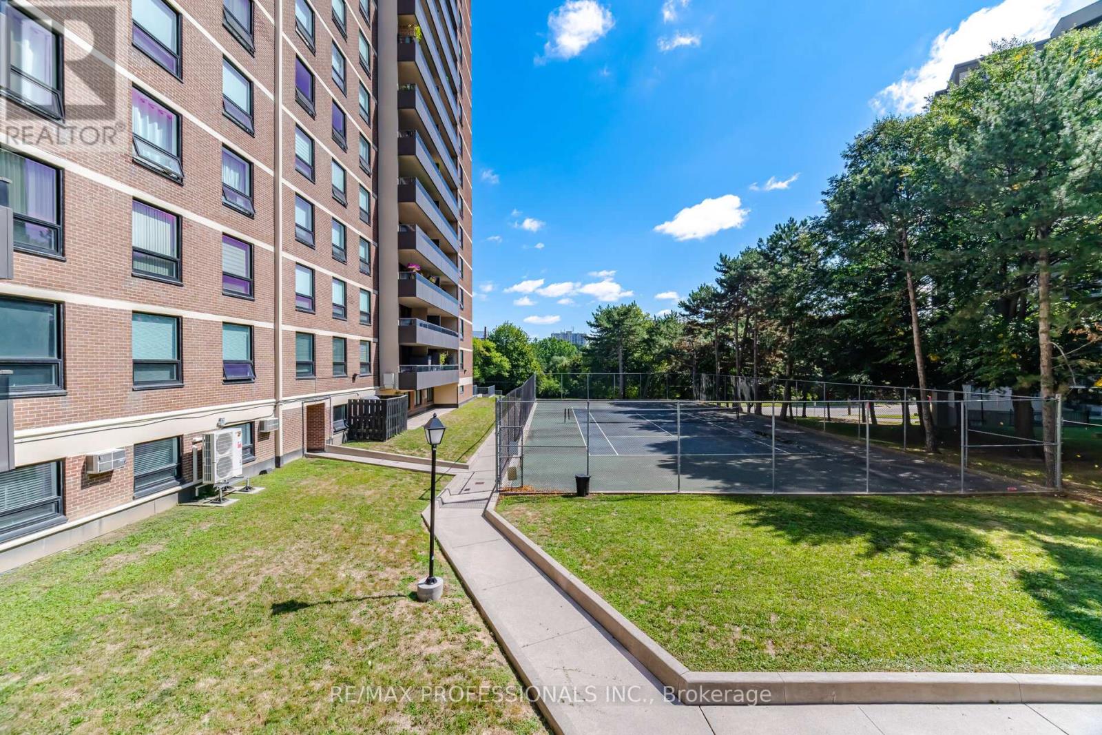 902 - 15 La Rose Avenue, Toronto, Ontario  M9P 1A7 - Photo 38 - W13713344