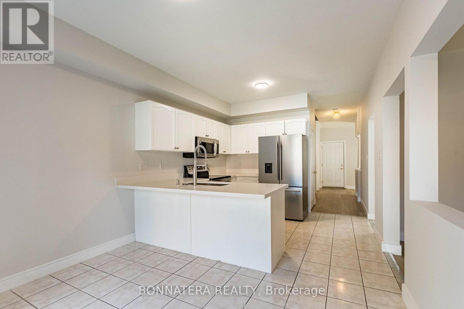4297 Guildwood Way, Mississauga, Ontario  L5R 0A7 - Photo 20 - W13713368