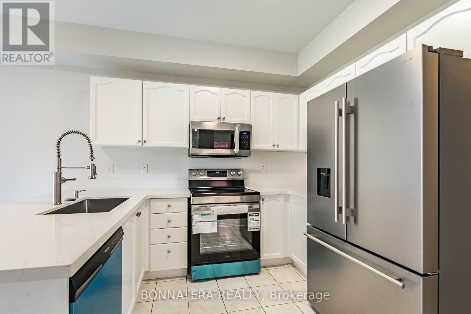 4297 Guildwood Way, Mississauga, Ontario  L5R 0A7 - Photo 23 - W13713368