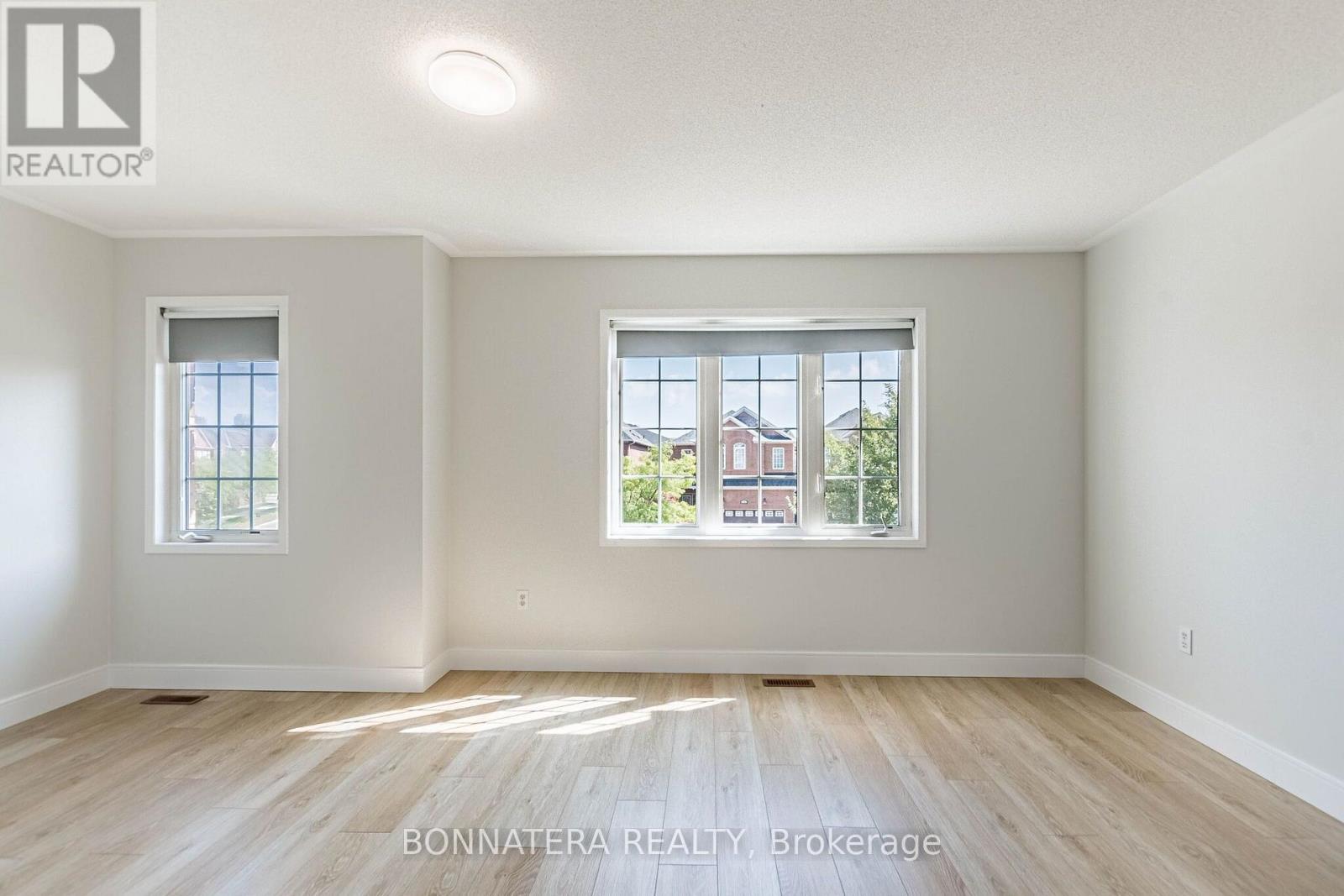4297 Guildwood Way, Mississauga, Ontario  L5R 0A7 - Photo 41 - W13713368