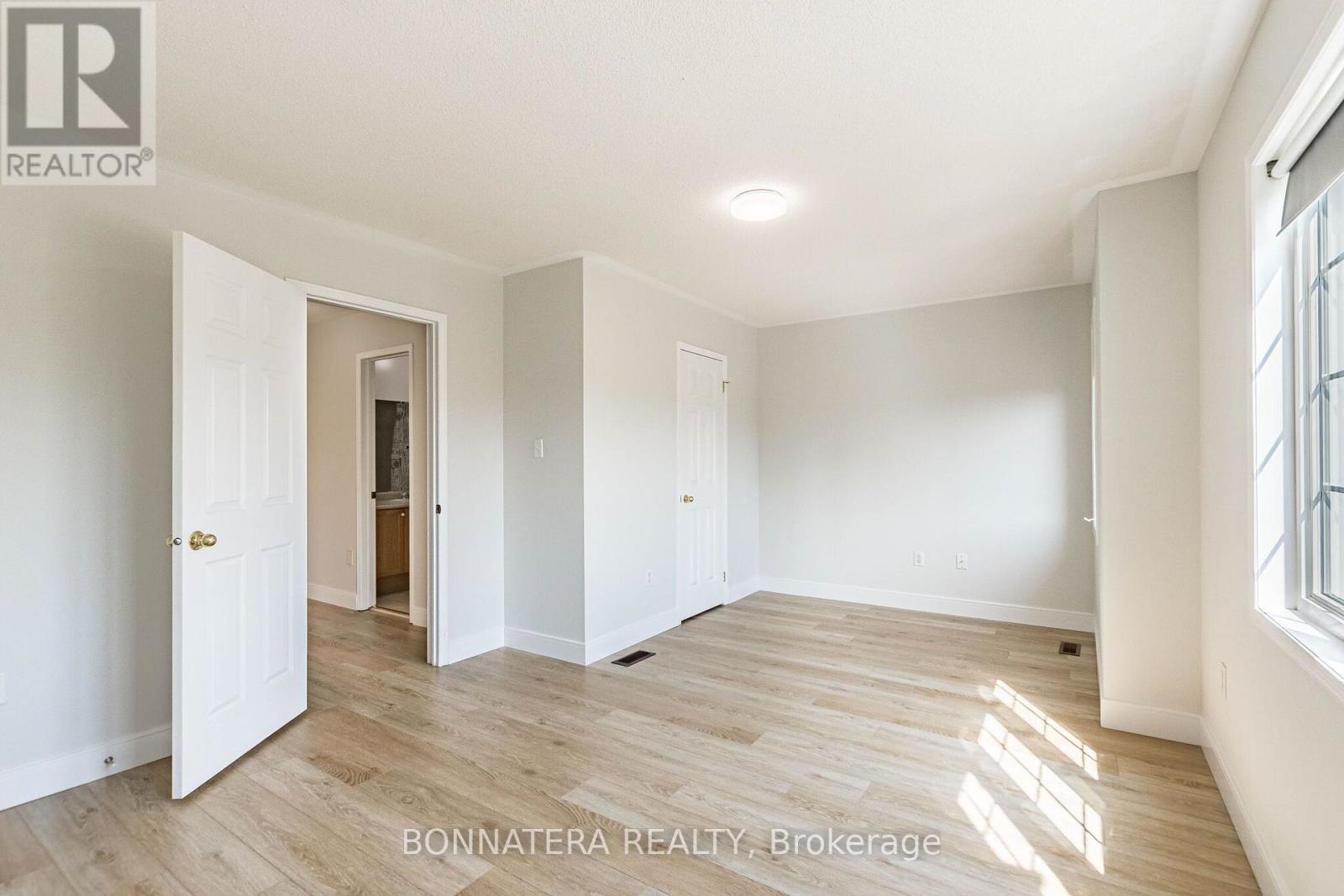 4297 Guildwood Way, Mississauga, Ontario  L5R 0A7 - Photo 42 - W13713368
