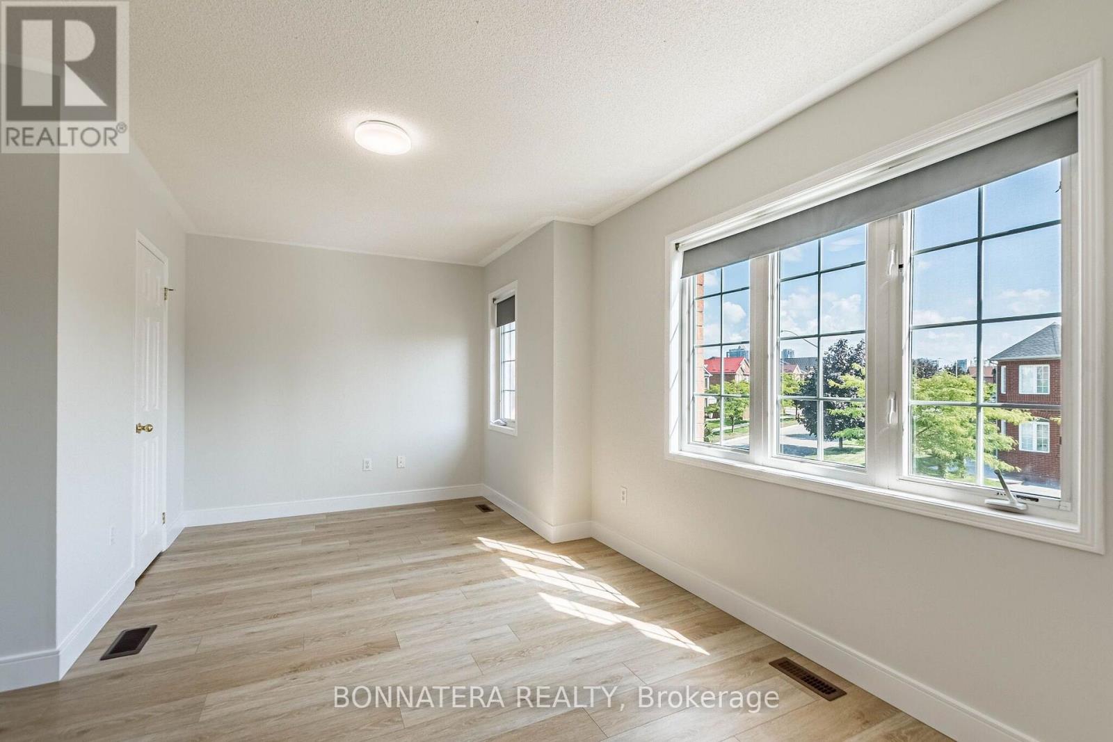 4297 Guildwood Way, Mississauga, Ontario  L5R 0A7 - Photo 43 - W13713368