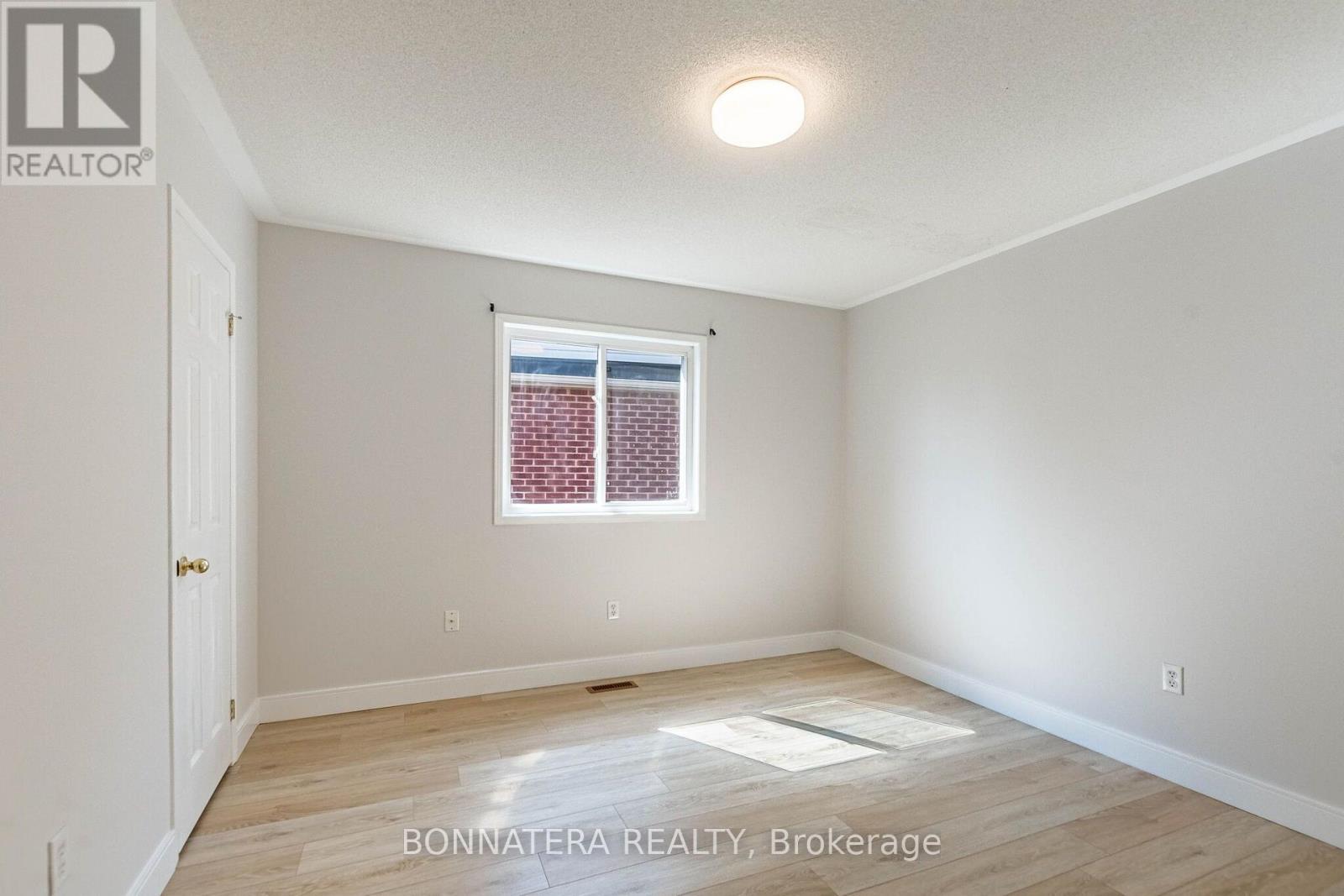 4297 Guildwood Way, Mississauga, Ontario  L5R 0A7 - Photo 46 - W13713368