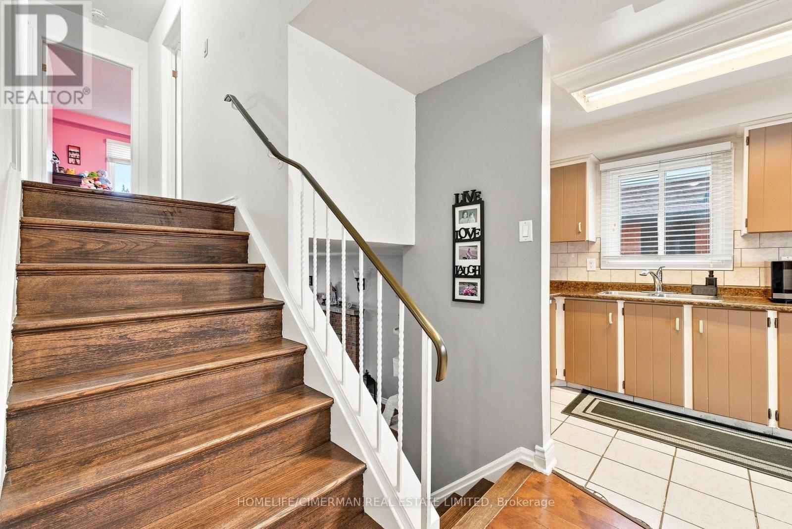 505 Appledore Crescent, Mississauga, Ontario  L5B 2L5 - Photo 12 - W13713408