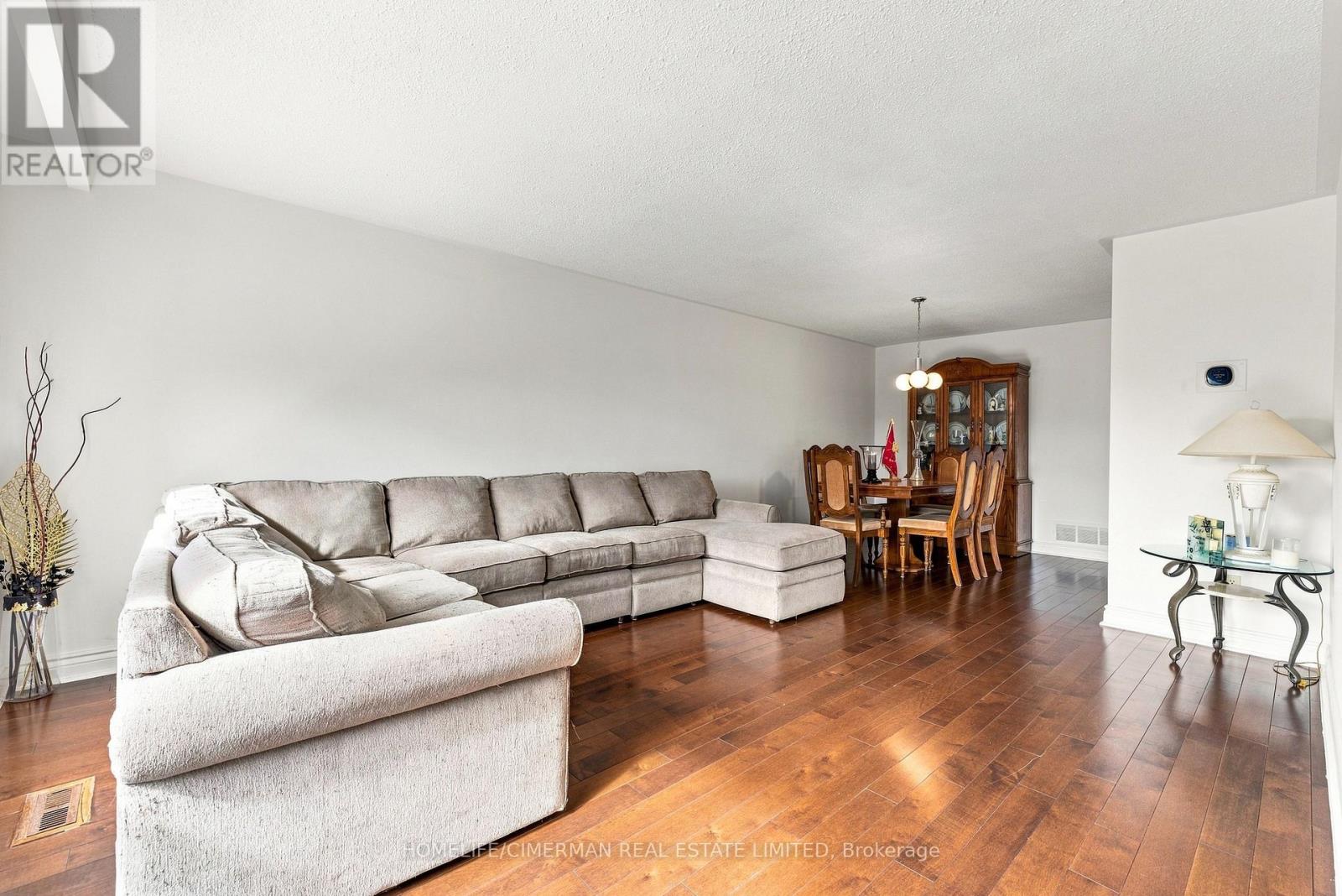 505 Appledore Crescent, Mississauga, Ontario  L5B 2L5 - Photo 4 - W13713408
