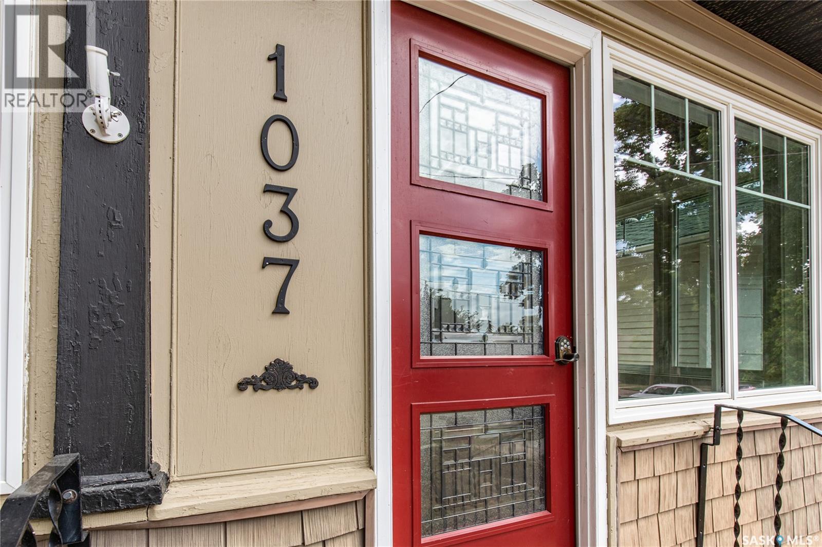 1037 Chestnut Avenue, Moose Jaw, Saskatchewan  S6H 1A5 - Photo 6 - SK046545