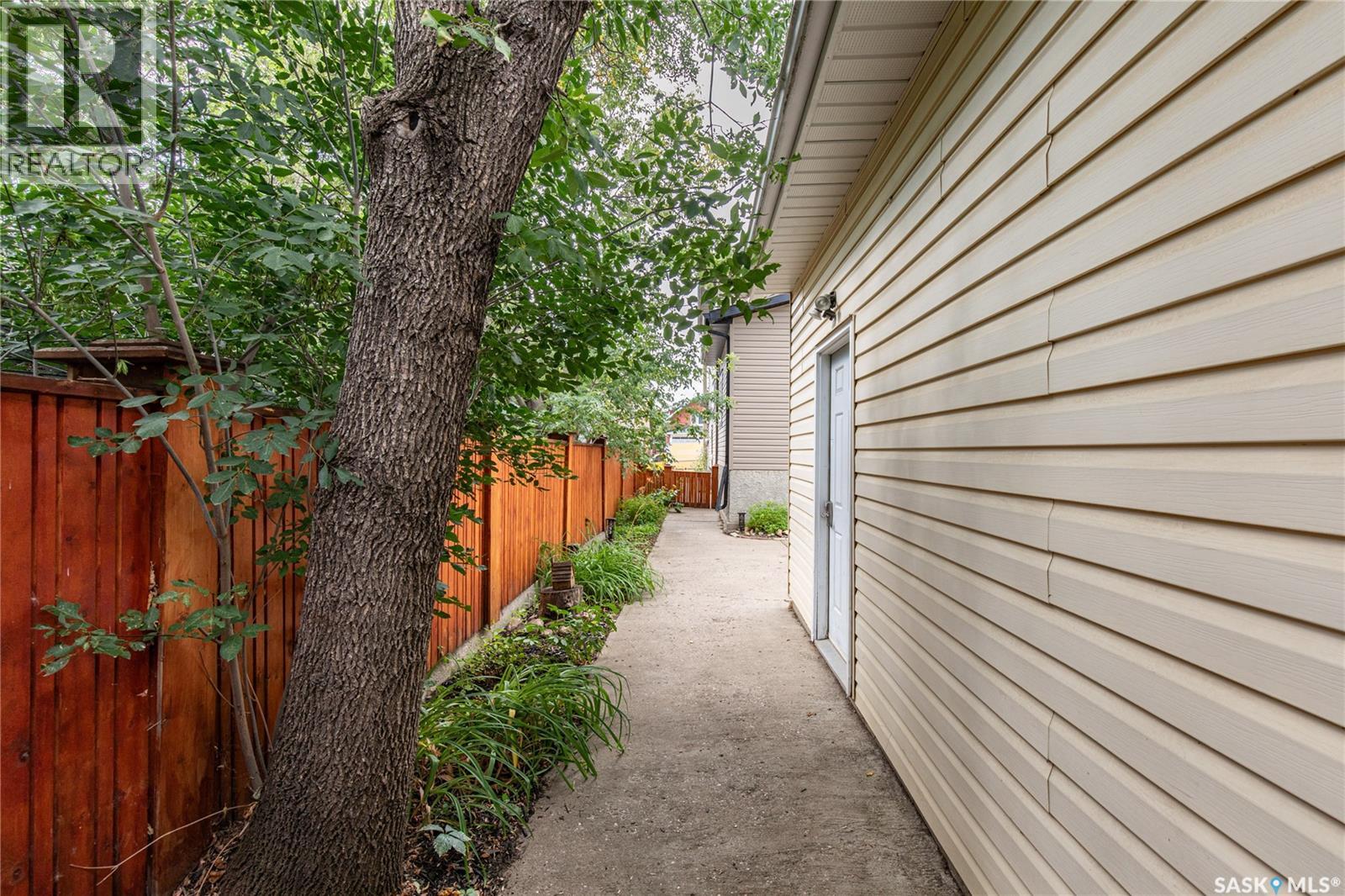 1037 Chestnut Avenue, Moose Jaw, Saskatchewan  S6H 1A5 - Photo 72 - SK046545