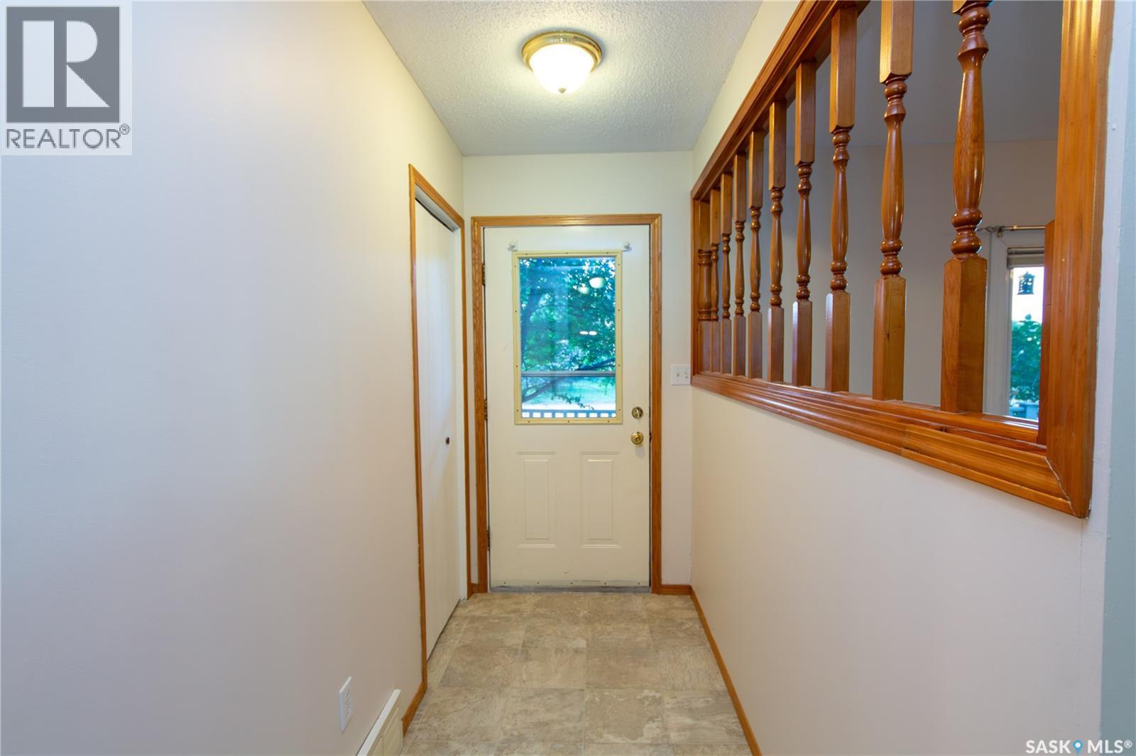 141 19th Street, Battleford, Saskatchewan  S0M 0E0 - Photo 3 - SK046519