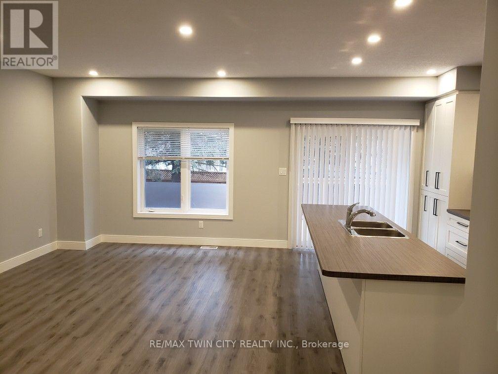 14 - 291 Falcon Drive, Woodstock, Ontario  N4T 0M7 - Photo 4 - X13713276