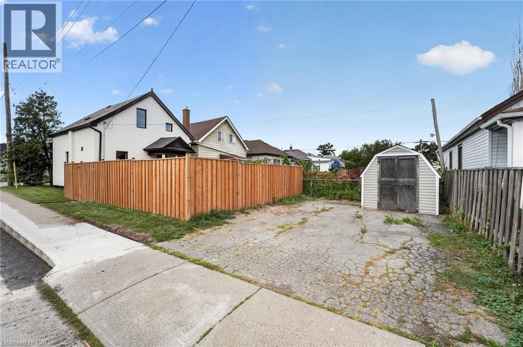 174 London Street N, Hamilton, Ontario  L8H 4C2 - Photo 47 - 40858254