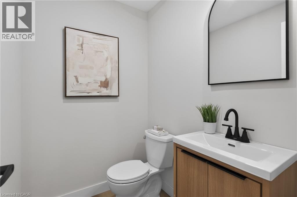 325 Queensdale Avenue E, Hamilton, Ontario  L9A 1L5 - Photo 21 - 40853246