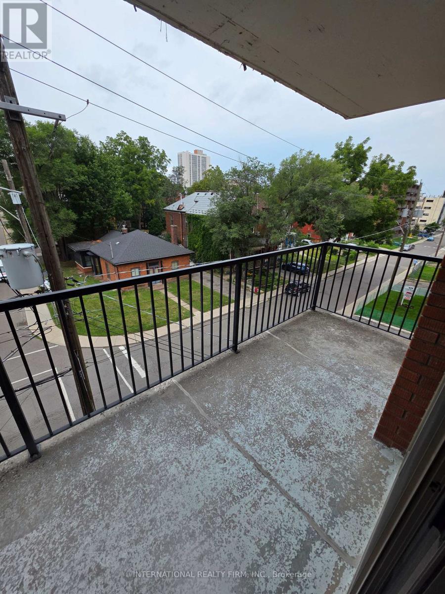 401 - 103 Emerald Street S, Hamilton, Ontario  L8N 2V4 - Photo 7 - X12870096