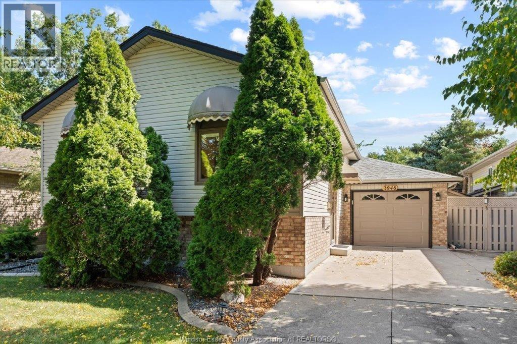 3948 Bliss Road, Windsor, Ontario  N8W 5L1 - Photo 2 - 26020842