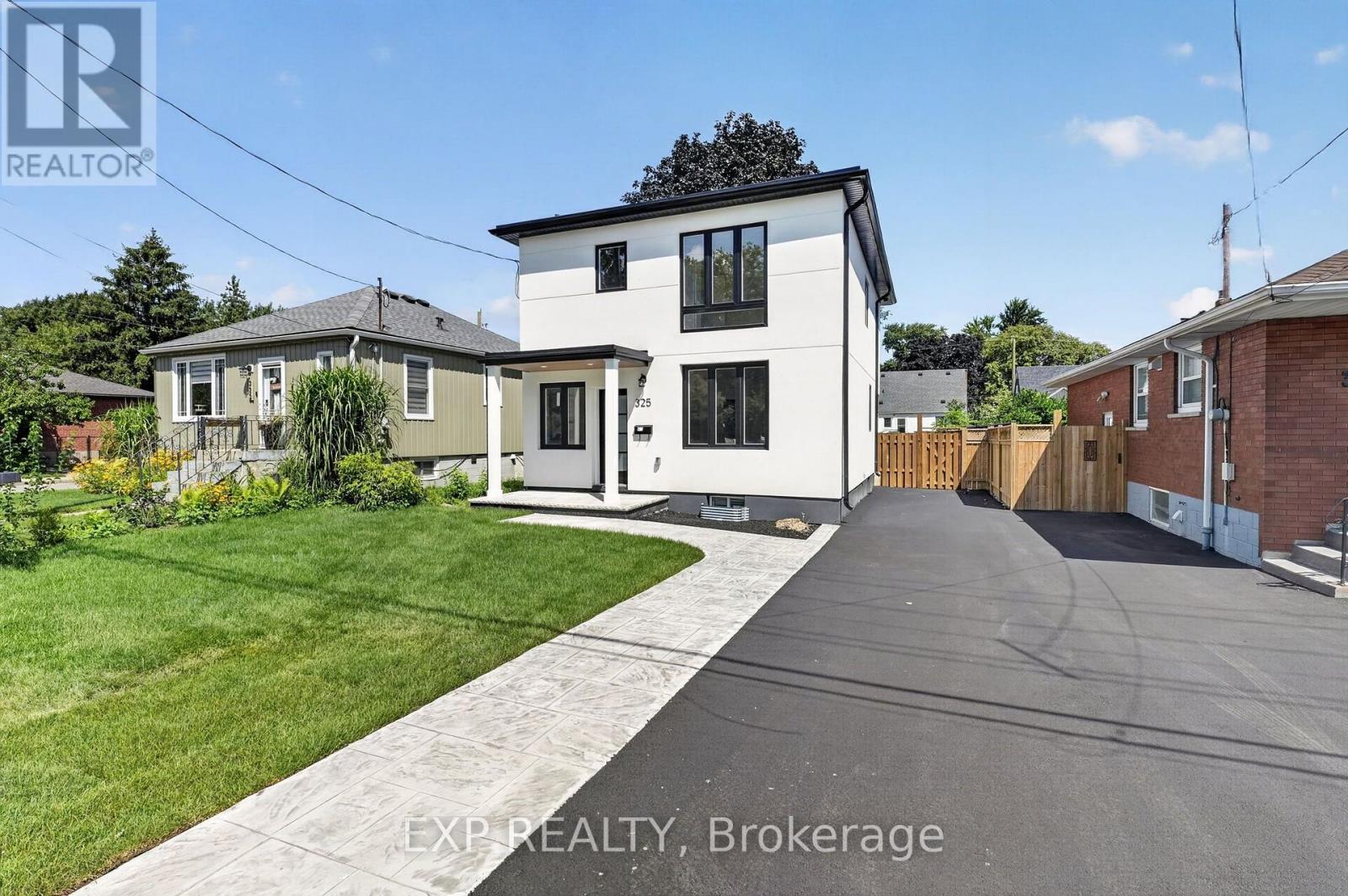 325 Queensdale Avenue E, Hamilton, Ontario  L9A 1L5 - Photo 2 - X13637384