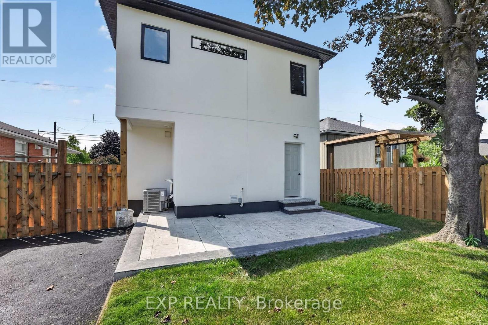 325 Queensdale Avenue E, Hamilton, Ontario  L9A 1L5 - Photo 48 - X13637384