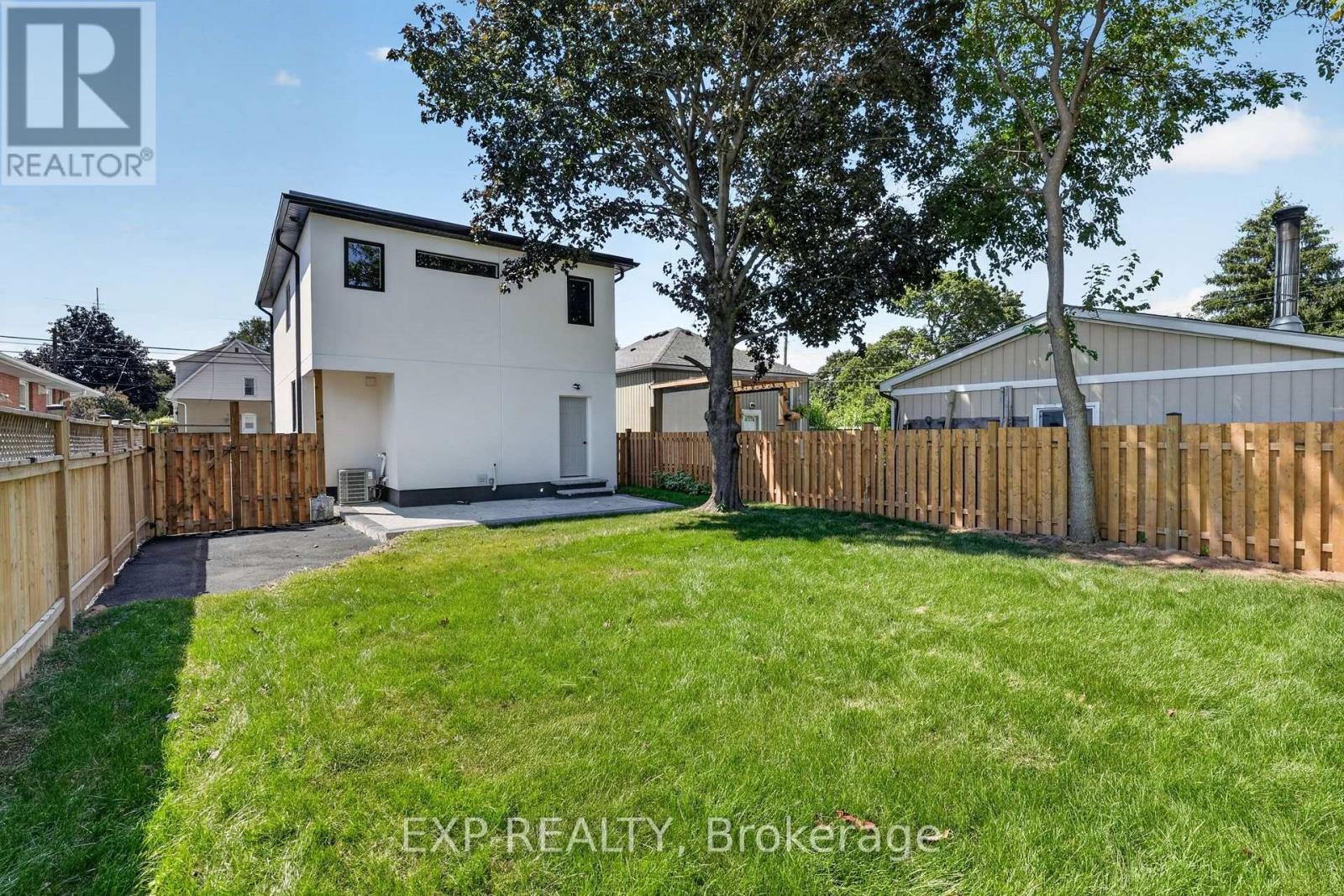 325 Queensdale Avenue E, Hamilton, Ontario  L9A 1L5 - Photo 46 - X13637384